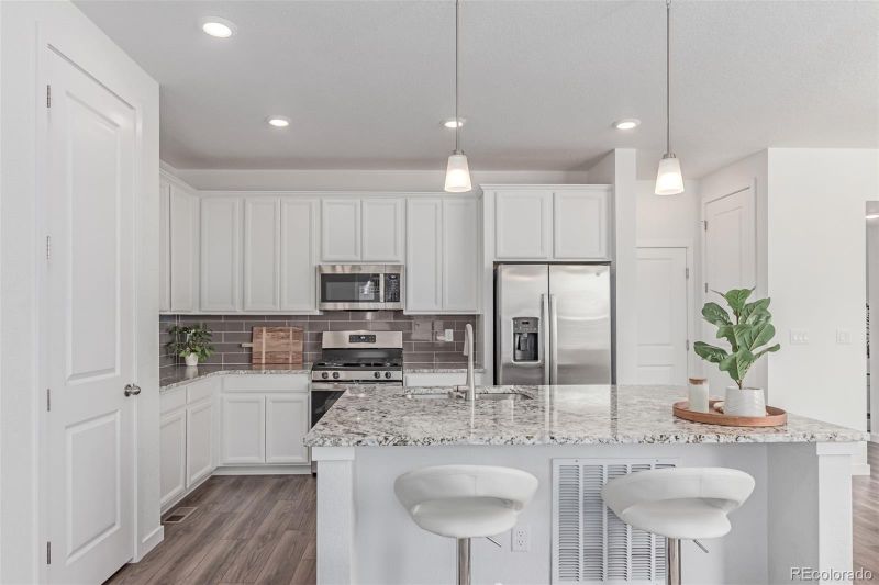 17825 Gallup St, Broomfield, CO 80023