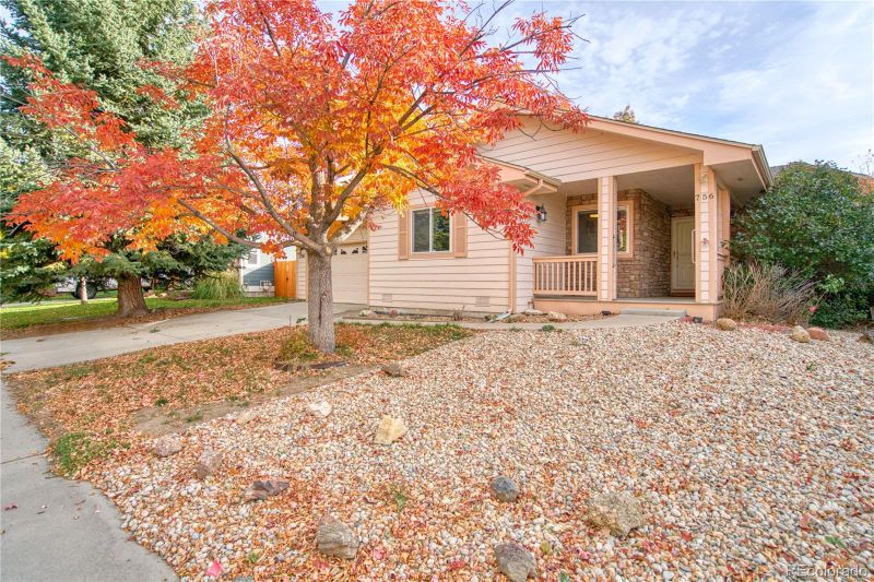 756 Brookside Dr, Longmont, CO 80504