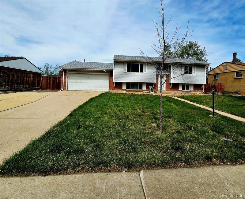 465 Salem St, Aurora, CO 80011