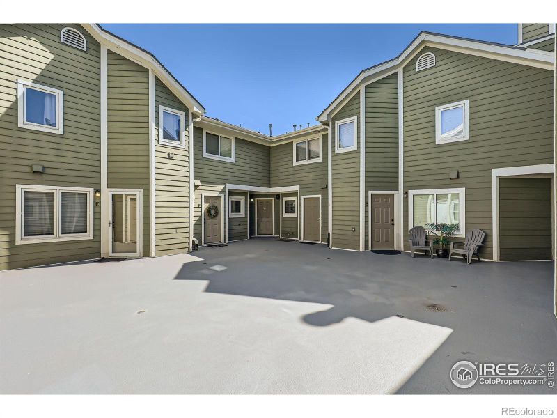 1300 S Monaco Pw #12, Denver, CO 80224