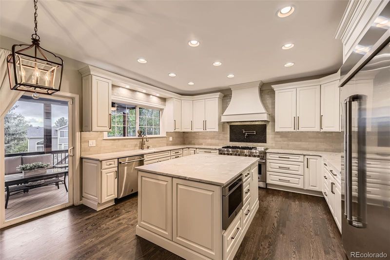 5660 E Burlington Dr, Castle Rock, CO 80104
