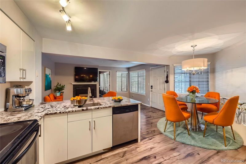 836 S Vance St #D, Lakewood, CO 80226