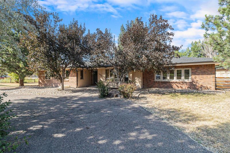 16843 W 75th Pl, Arvada, CO 80007