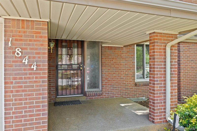 1844 S Pontiac Way, Denver, CO 80224