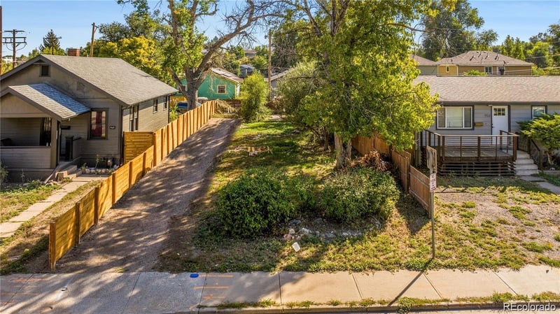960 Perry St, Denver, CO 80204