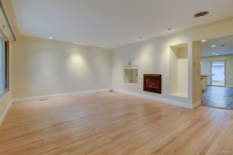 1275 Fairfax St, Denver, CO 80220