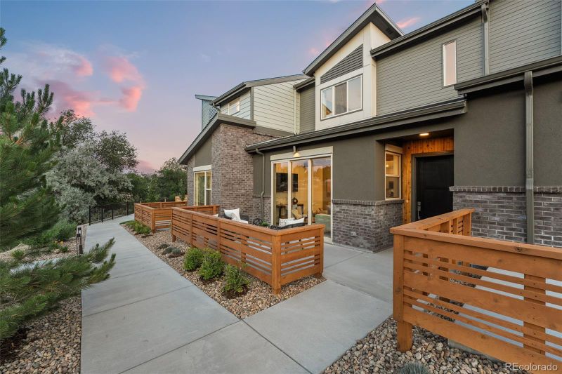 12329 W 58th Ct, Arvada, CO 80004