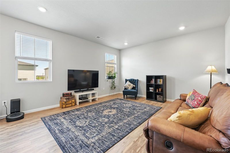27125 E Bayaud Ave, Aurora, CO 80018