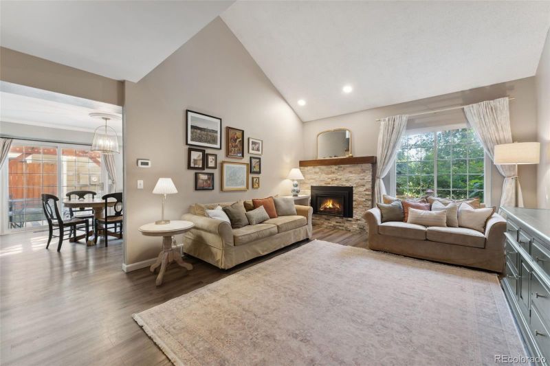 938 W Peakview Cir, Littleton, CO 80120