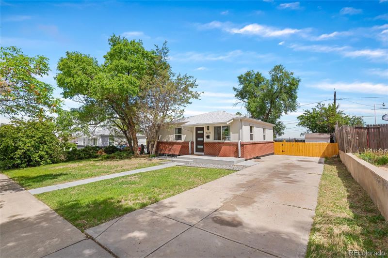9220 Yucca Way, Thornton, CO 80229