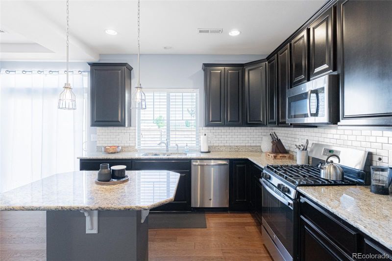 10569 Racine St, Commerce City, CO 80022