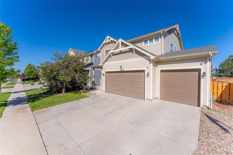 10569 Racine St, Commerce City, CO 80022