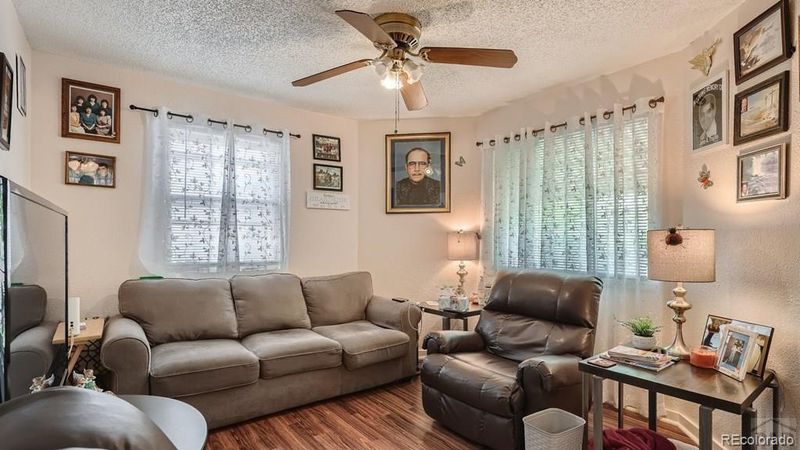 1724 E Abriendo Ave, Pueblo, CO 81004