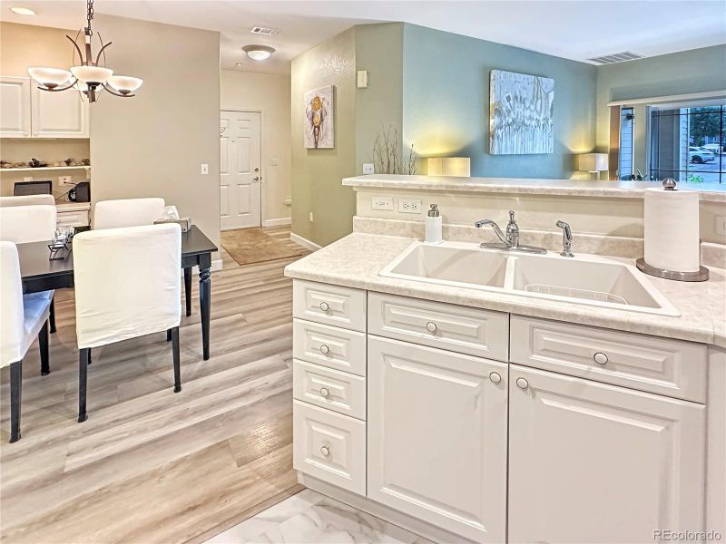 9390 W Chatfield Pl #103, Littleton, CO 80128