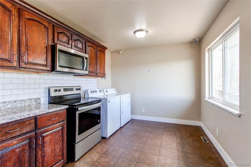 261 Linda Ln, Denver, CO 80221