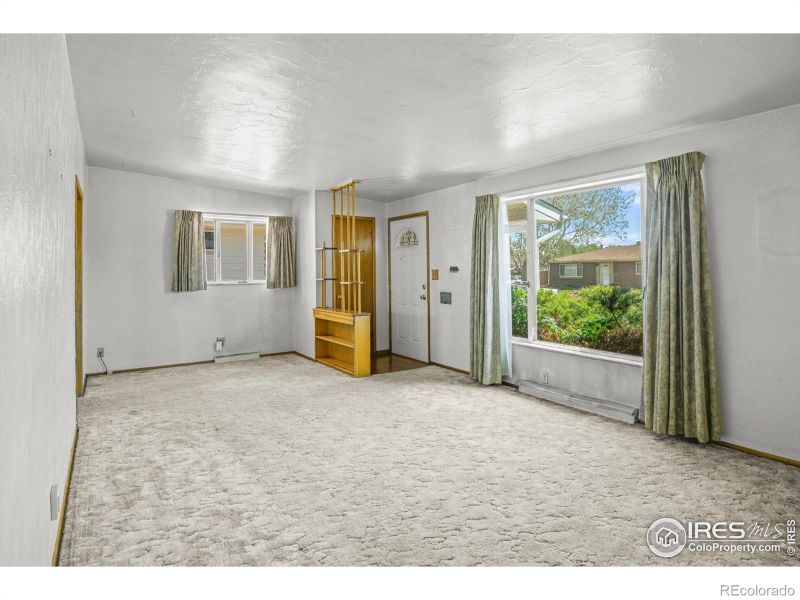 245 S 13th Ave, Brighton, CO 80601