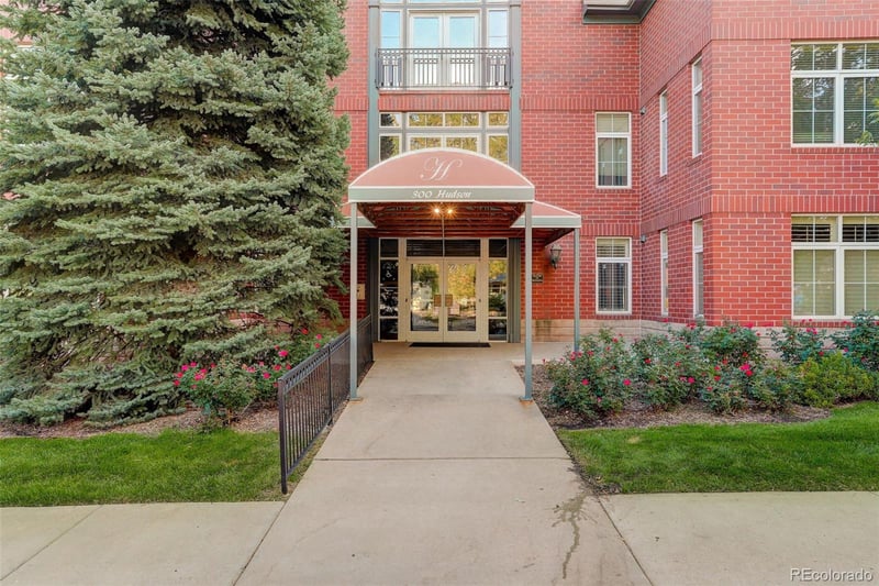 300 Hudson St #202, Denver, CO 80220