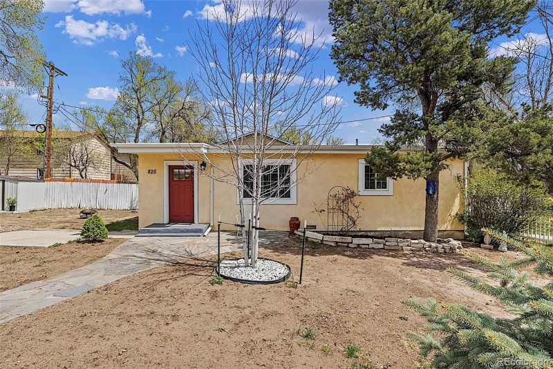 825 Hill Road Ct, Colorado Springs, CO 80909