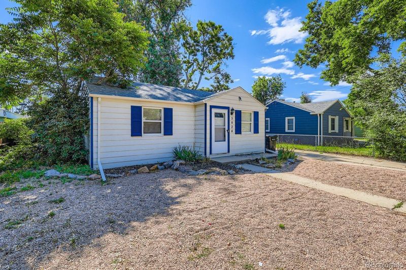 5424 Saulsbury Ct, Arvada, CO 80002