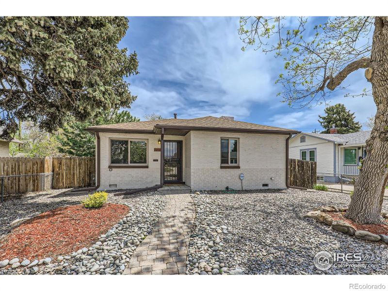 3204 S Cherokee St, Englewood, CO 80110