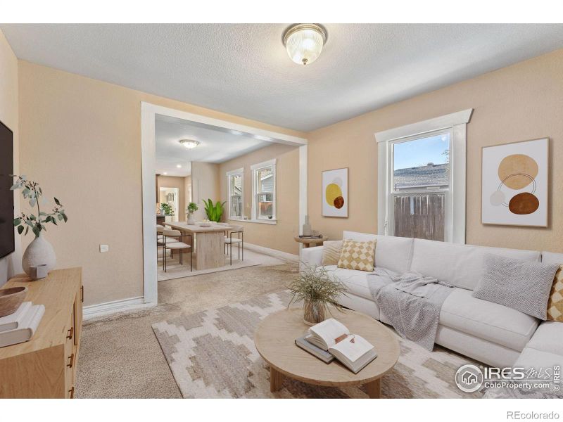 6058 S Hill St, Littleton, CO 80120