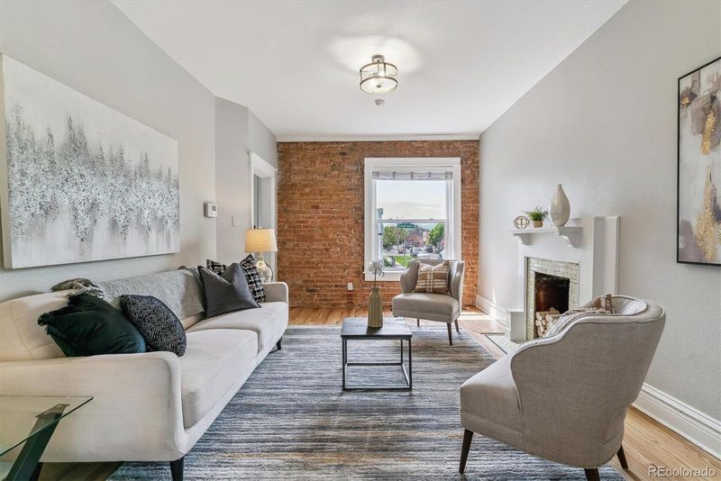 2566 N Emerson St, Denver, CO 80205
