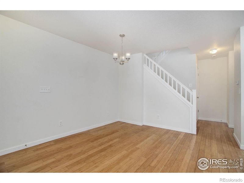 3648 Oakwood Dr, Longmont, CO 80503