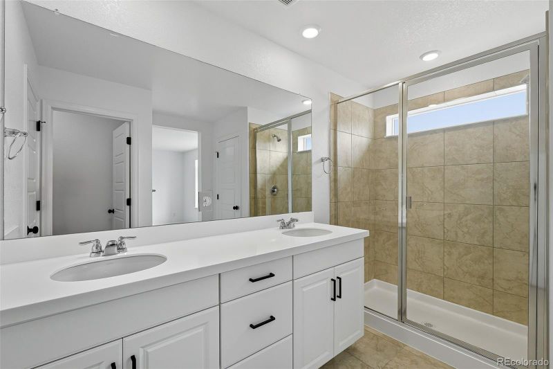 39733 Penn Rd, Elizabeth, CO 80107