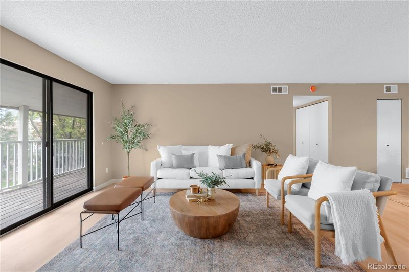 921 S Walden St #205, Aurora, CO 80017