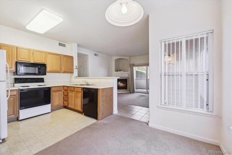4875 S Balsam Way #6-102, Littleton, CO 80123