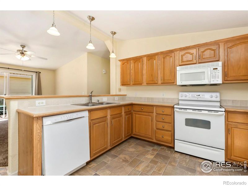 955 Sunchase Dr, Fort Collins, CO 80524
