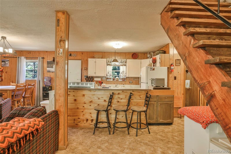 567 Hill Rd, Cuchara, CO 81055