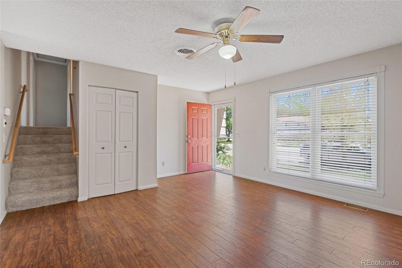 2453 S Memphis Way, Aurora, CO 80013