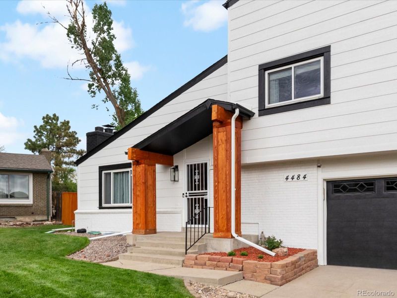 4484 S Granby Ct, Aurora, CO 80015