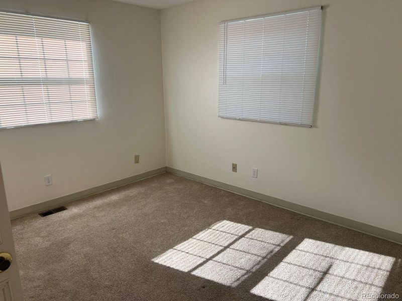 5543 Victor St, Denver, CO 80239