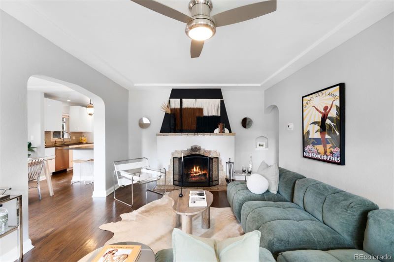 2383 Jasmine St, Denver, CO 80207
