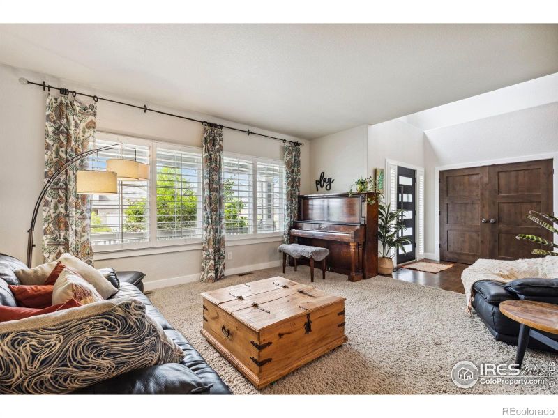 860 Quintana Ln, Erie, CO 80516