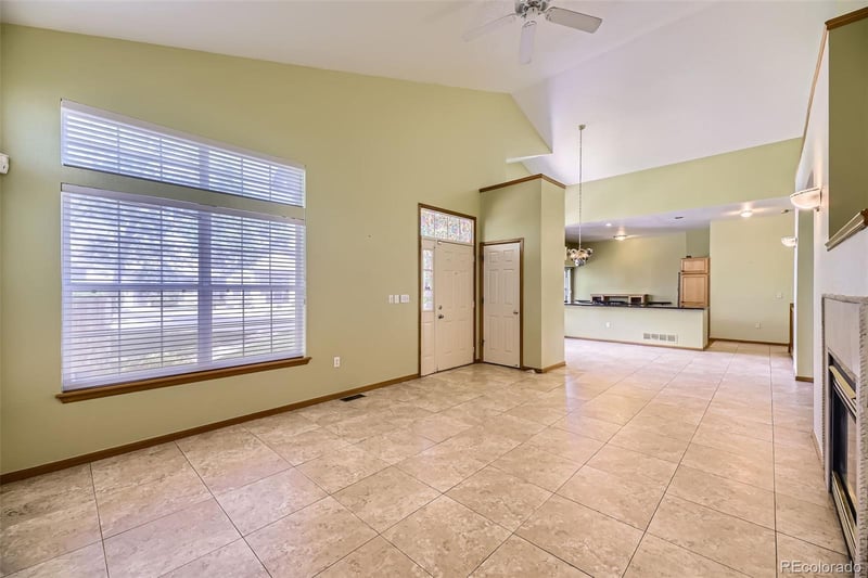 9742 E Hawaii Pl, Aurora, CO 80247