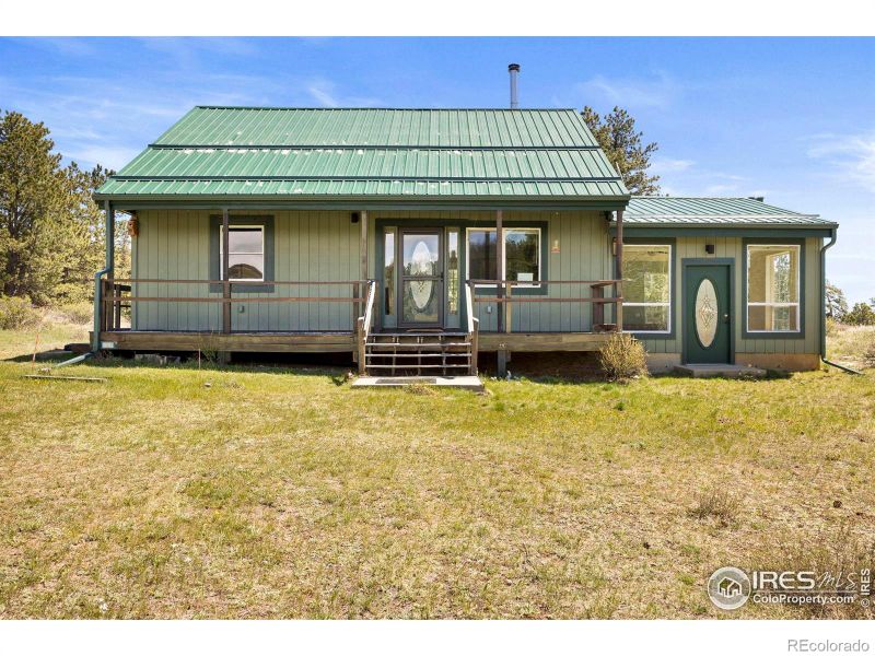198 Deer Park Dr, Livermore, CO 80536