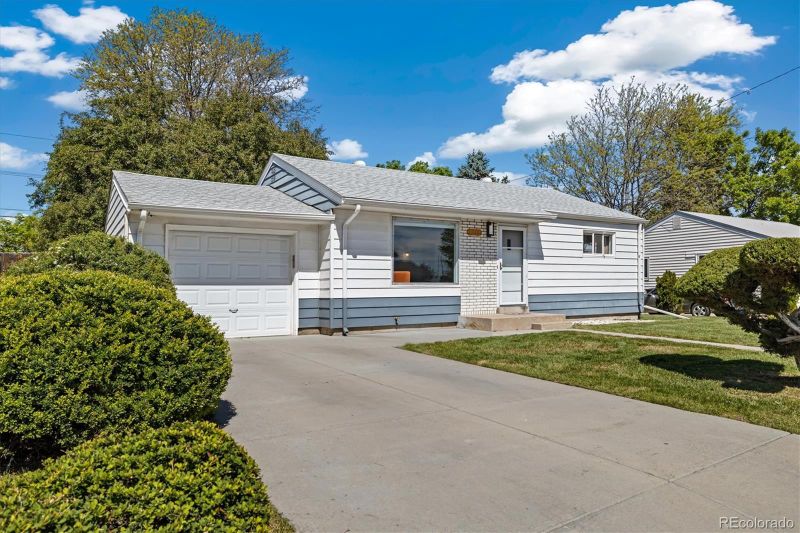 1211 S Zuni St, Denver, CO 80223