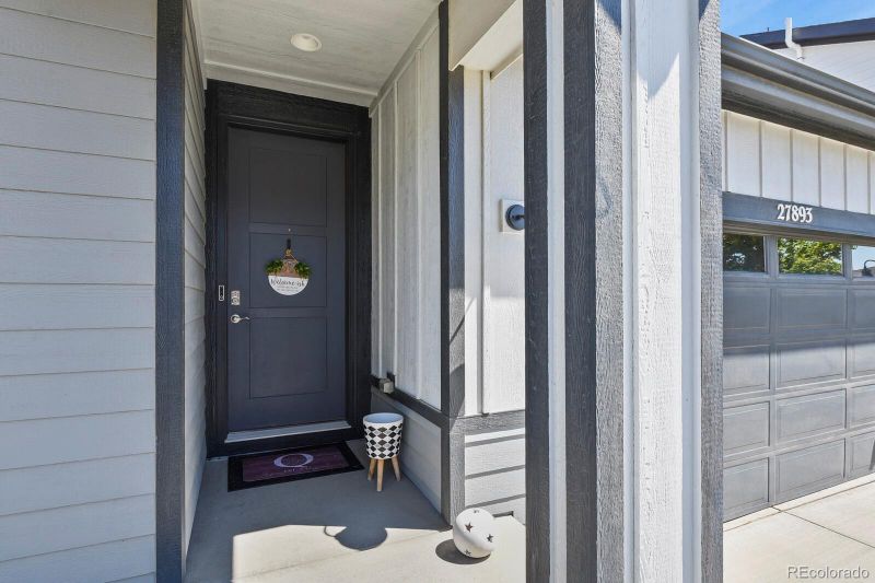 27893 E 6th Pl, Aurora, CO 80018