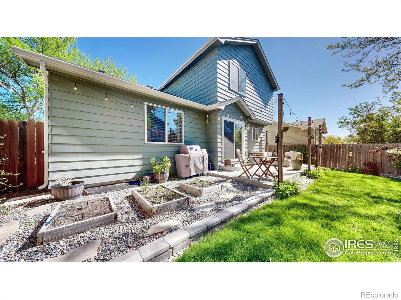 390 Sagewood Dr, Loveland, CO 80538