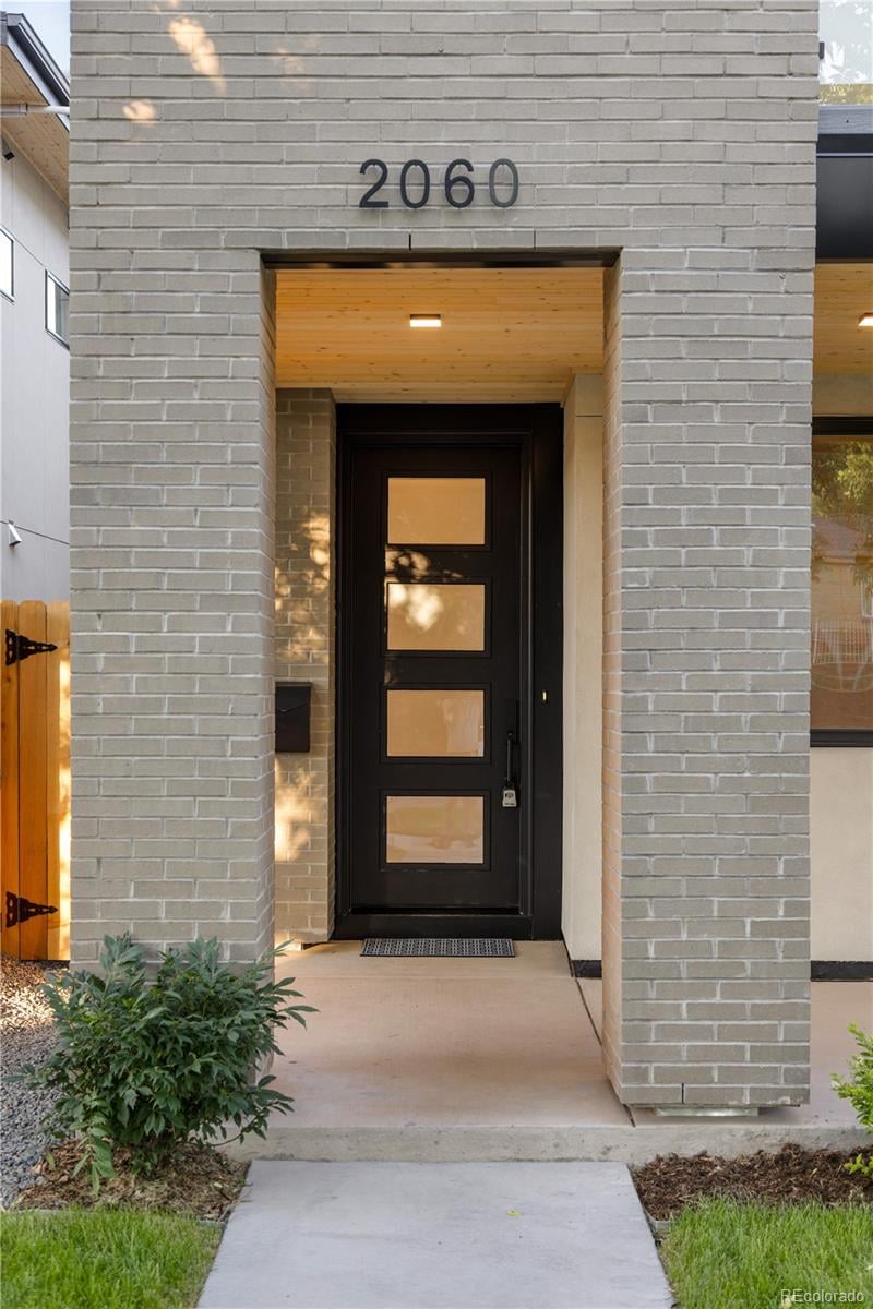 2060 Eliot St, Denver, CO 80211