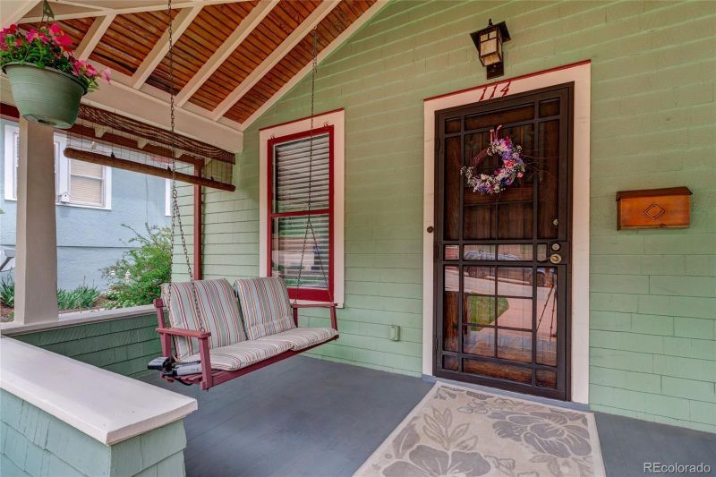 114 Cave Ave, Manitou Springs, CO 80829