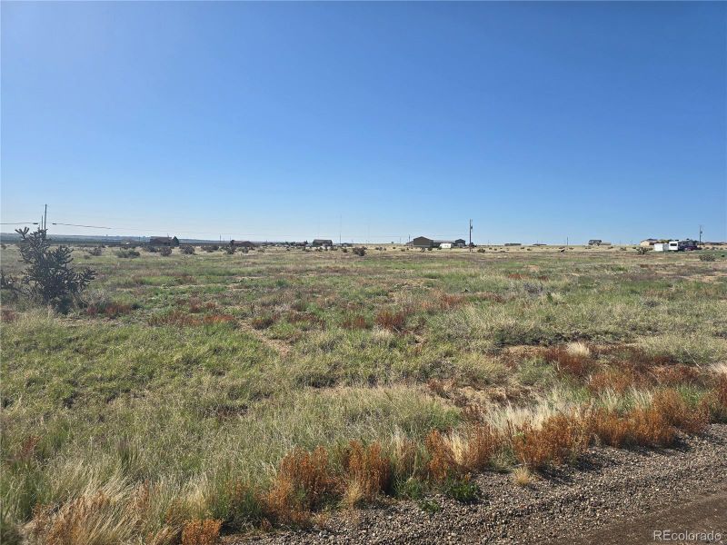 1904 E Spanish Lady Ln, Pueblo, CO 81007