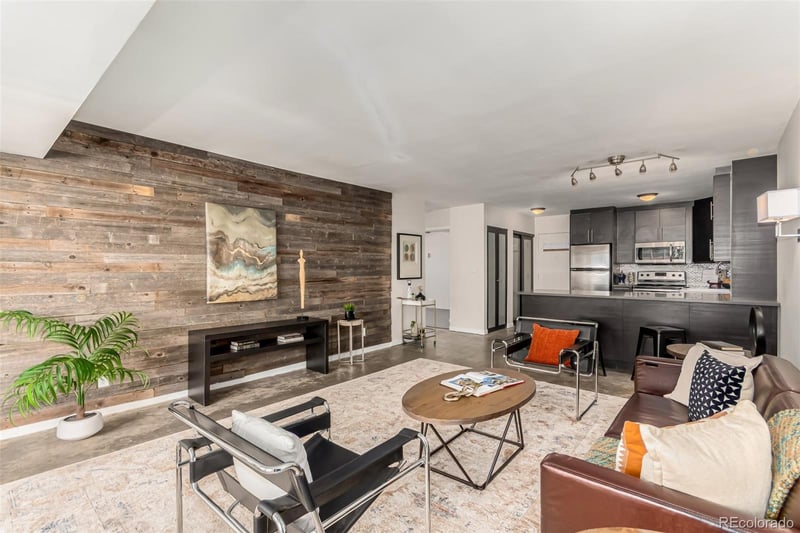 1121 Albion St #809, Denver, CO 80220
