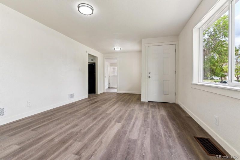 1032 Geneva, Aurora, CO 80010