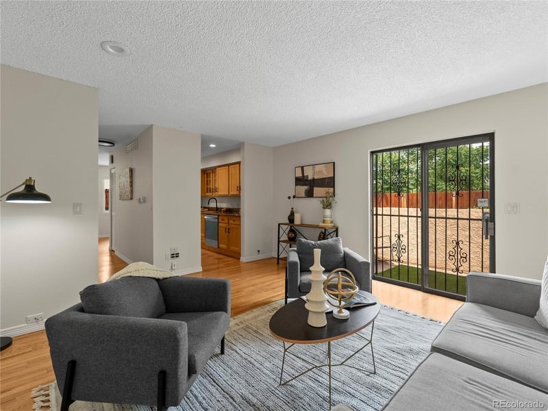 1060 S Parker Rd #13, Denver, CO 80231
