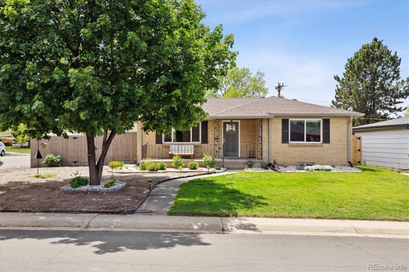 4780 E Montana Pl, Denver, CO 80222