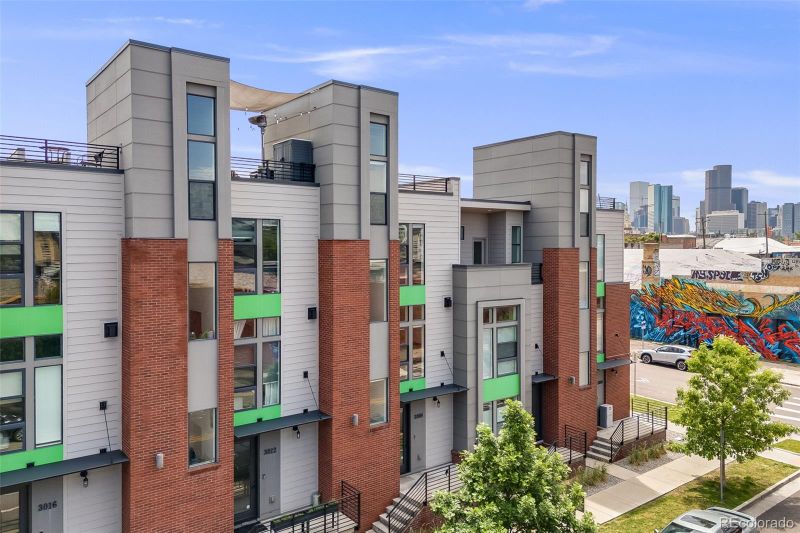 3008 Blake St, Denver, CO 80205